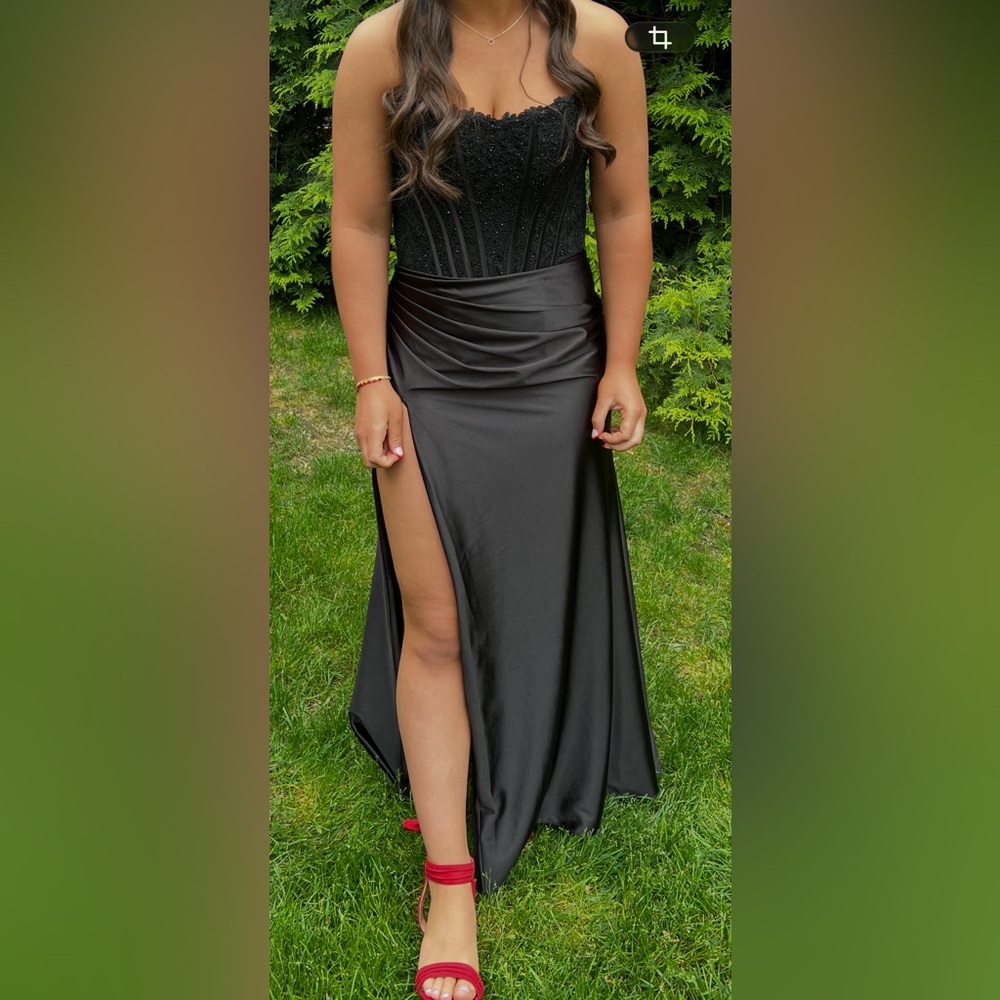 Sherri Hill Black Lace Dress